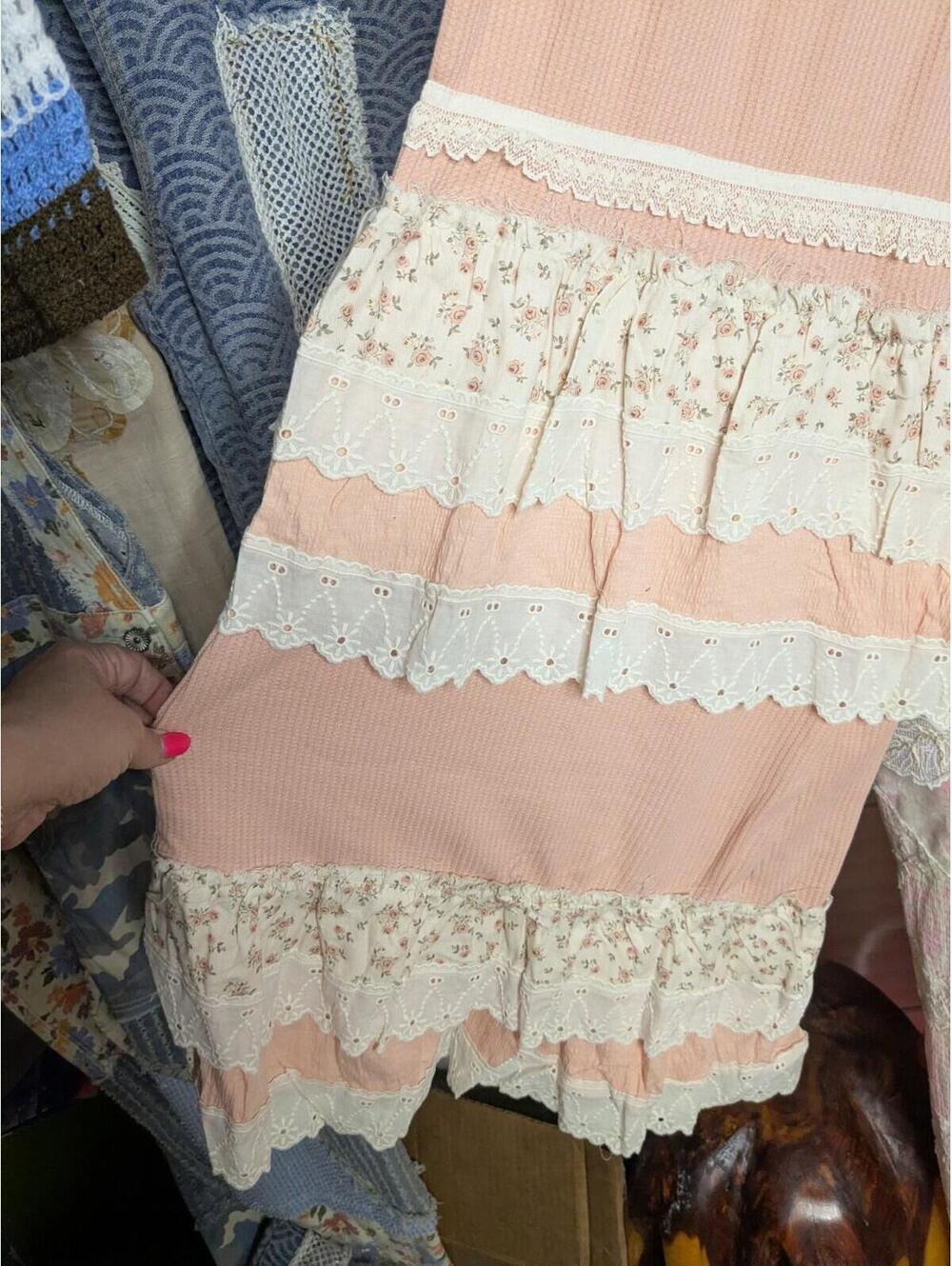 POL Pink Knit Tiered Ruffle Lace Wide Leg Boho Pants Floral Cottagecore Sz Small - Picture 3 of 4